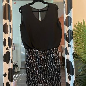 GUESS SEQUIN DRESS
